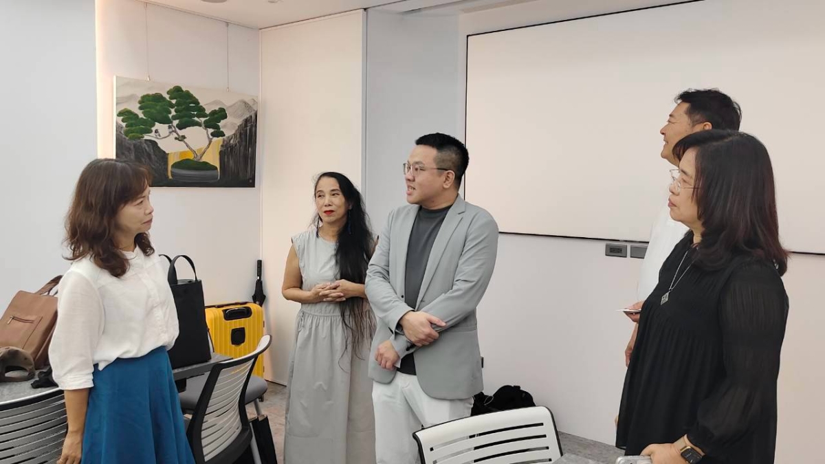 LINE_ALBUM_2026.09英雄與美人_260908_94