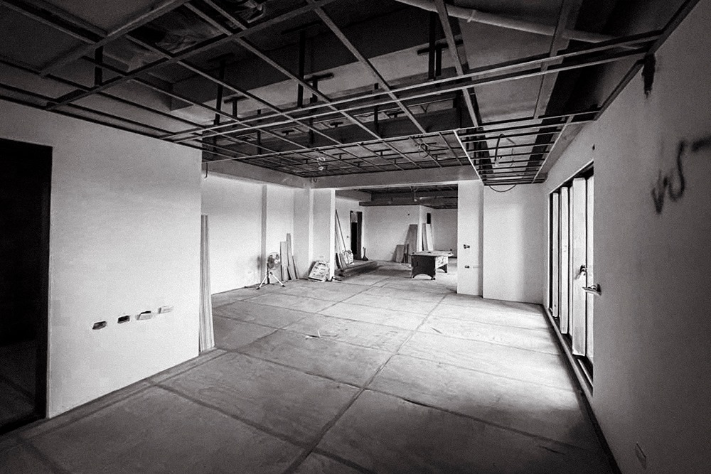 毛胚屋施工階段 室內未裝潢狀態 水電與天花板工程